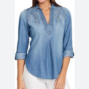 Bandolino Women's Franny Pull Over Shirt with Roll Sleeves